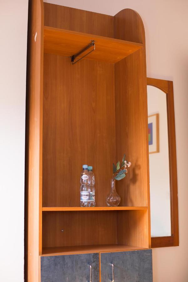 V Hostel Varsó Kültér fotó