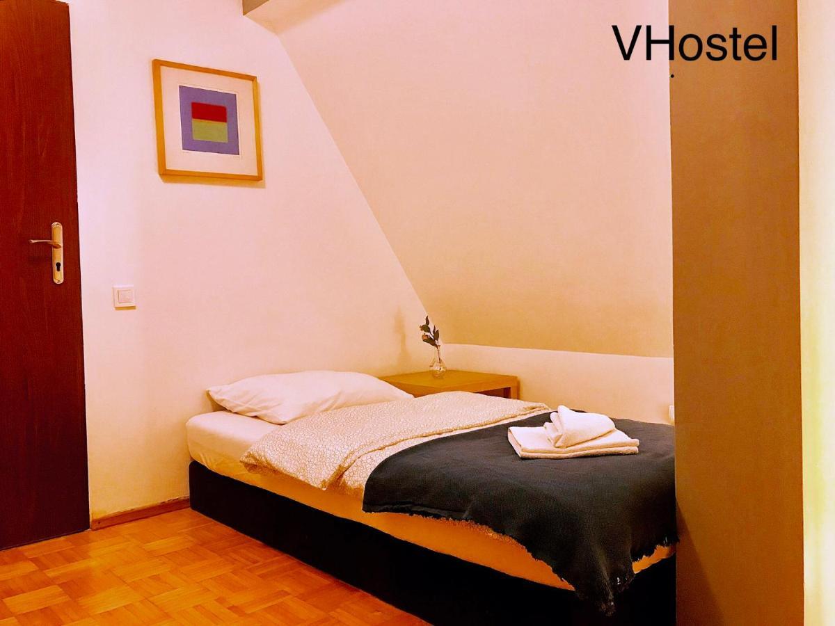 V Hostel Varsó Kültér fotó