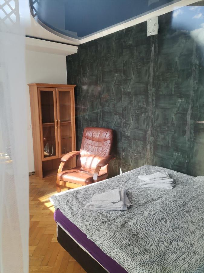 V Hostel Varsó Kültér fotó