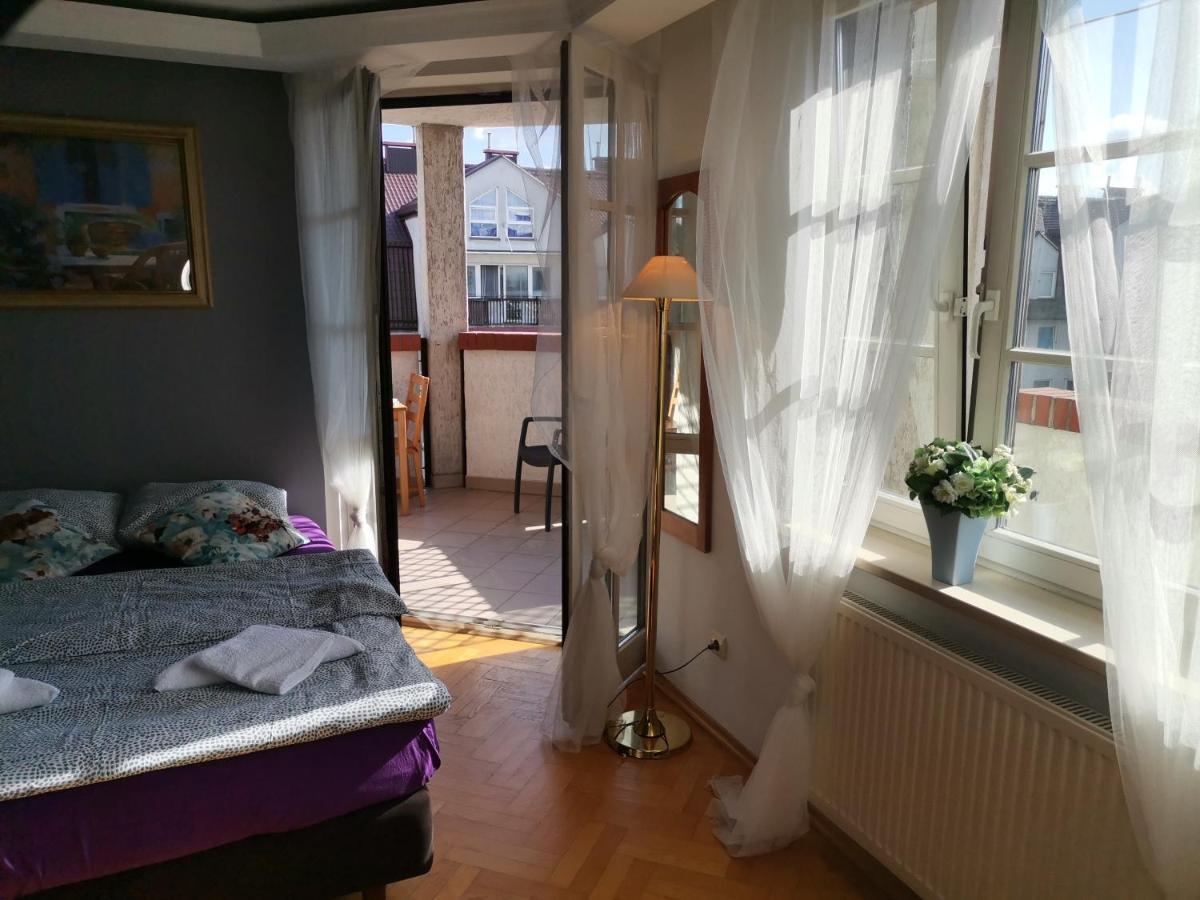 V Hostel Varsó Kültér fotó